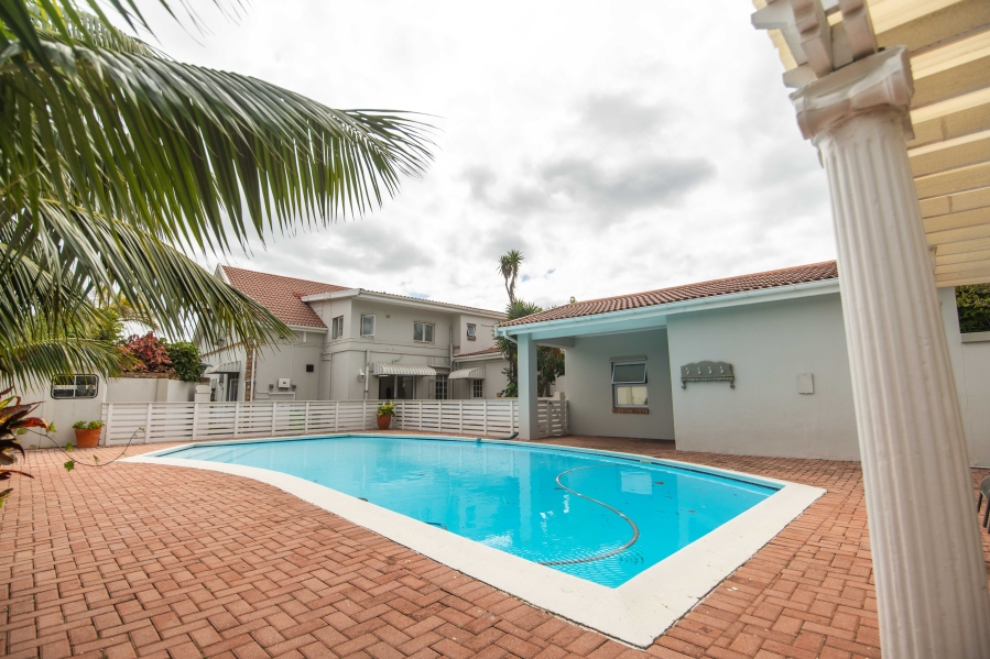 4 Bedroom Property for Sale in Summerstrand Eastern Cape